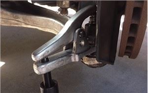 Универсальный сепаратор шарового шарнира 22 мм